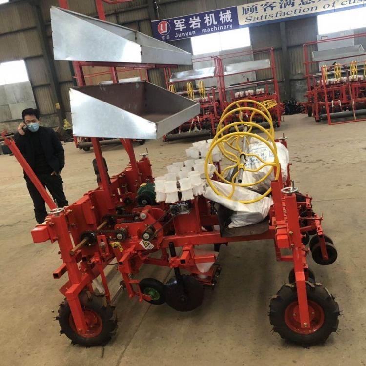 可调株距行距 小型蔬菜移栽机 精选产品 质量保障