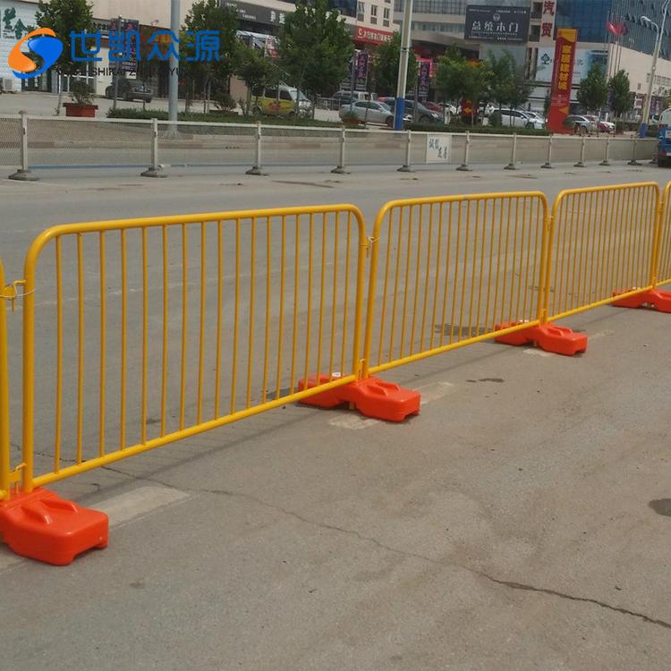 施工分道专用铁马护栏 市政道路警示防护栏 临时可移动铁马围栏