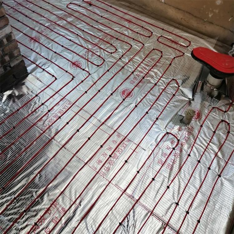 碳纤维地暖  猪场用哪种地暖好  威融迪全国安装   65-90元/㎡