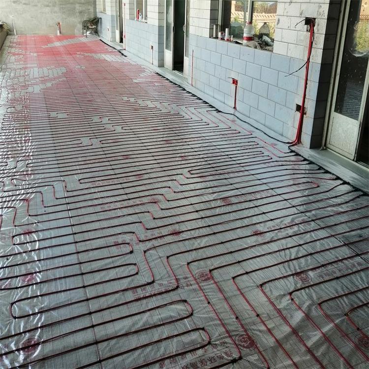 碳纤维地暖   全国地暖安装     包工包料  安装价格 65-90元/㎡