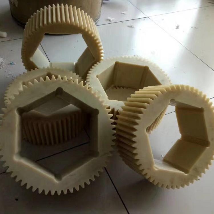 厂家定制生产各种尼龙齿轮尼龙星轮尼龙走轮传动尼龙轮质优价廉支持来图来样定制加工