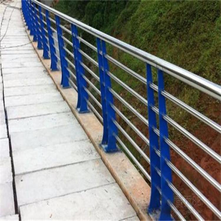 桥梁护栏定制  河道护栏批发  河道护栏工程