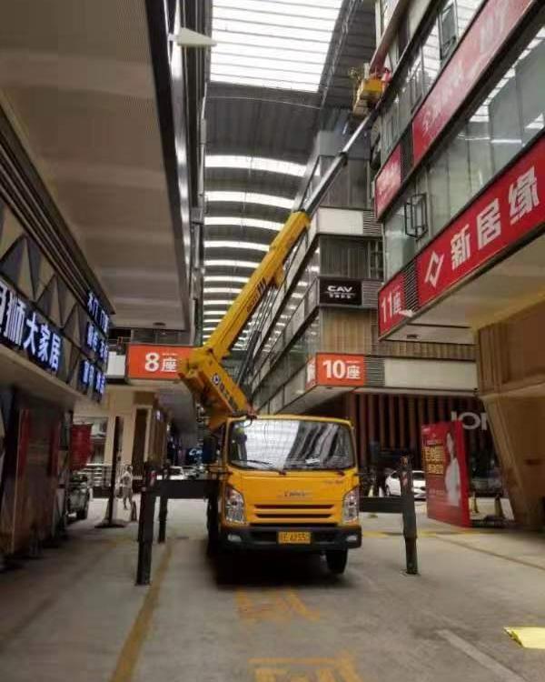 佛山升降车出租  登高车出租  价格合理 康丰设备