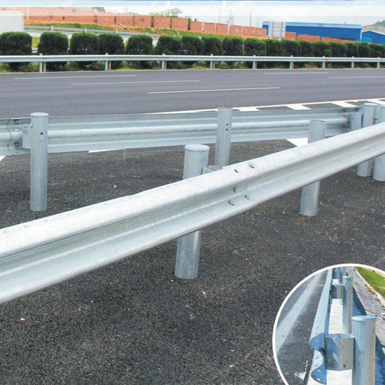 云南柯维 桥梁防撞护栏 高速公路波形护栏喷塑护栏板 厂家现货