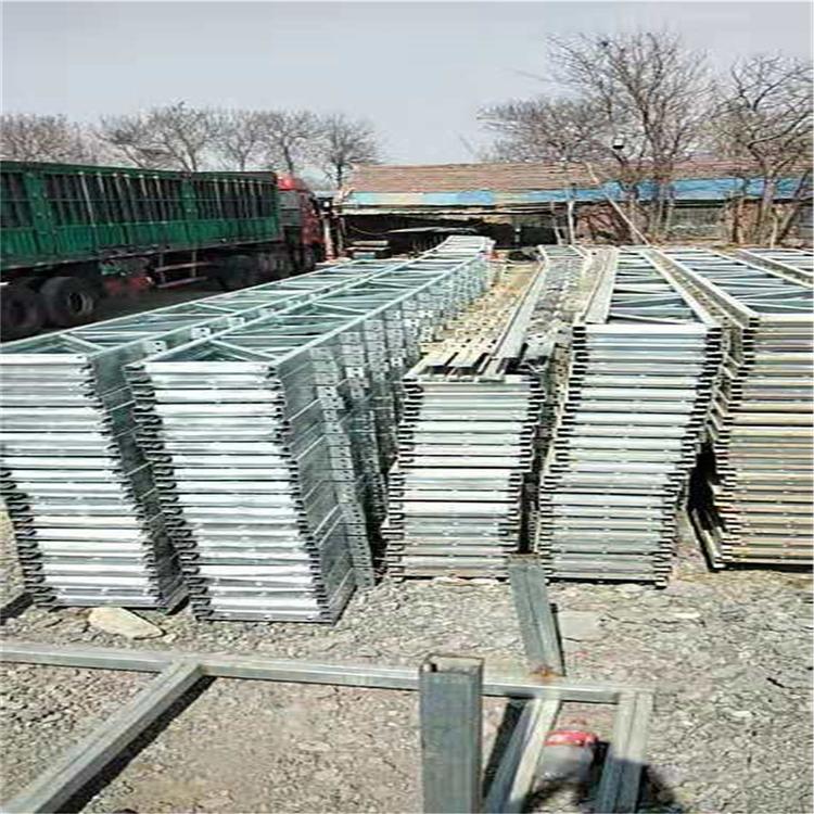 厂家直销加工定制玻璃幕墙打包箱山东