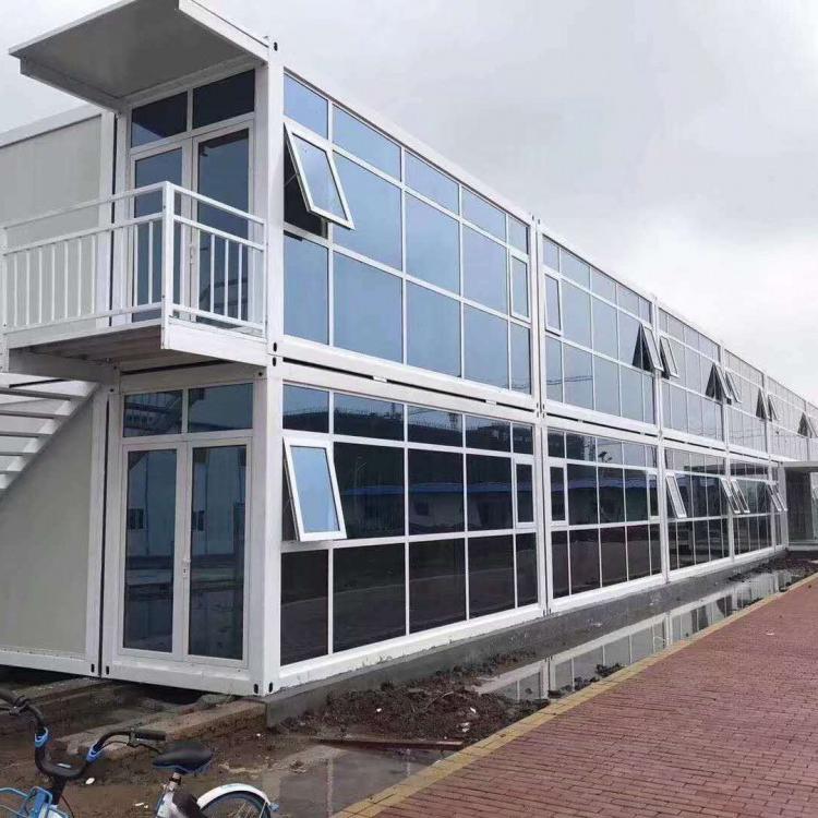 厂家批发移动箱房住人办公集装箱房