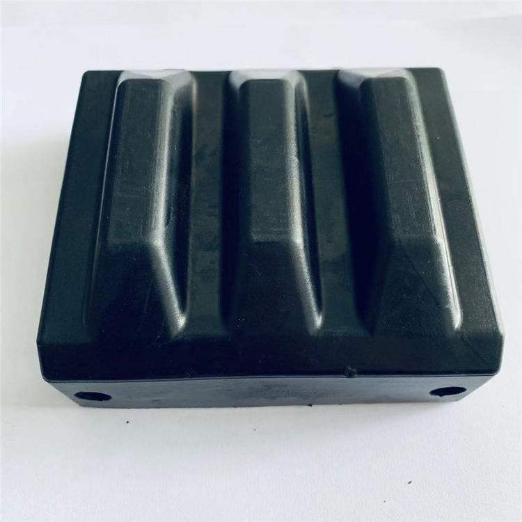 橡胶制品加工大型黑色橡胶件 工业橡胶制品 机械减震器