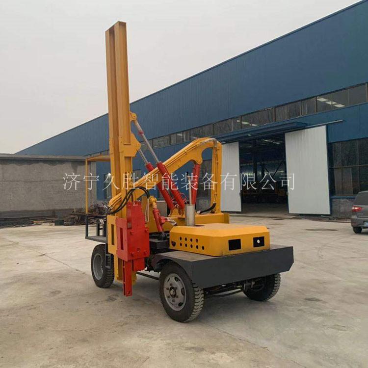 小型立柱四轮护栏打桩机 小四轮护栏打桩机 久胜机械