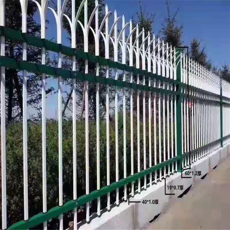 锌钢护栏现货供应_塑钢护栏_外墙防护栅栏