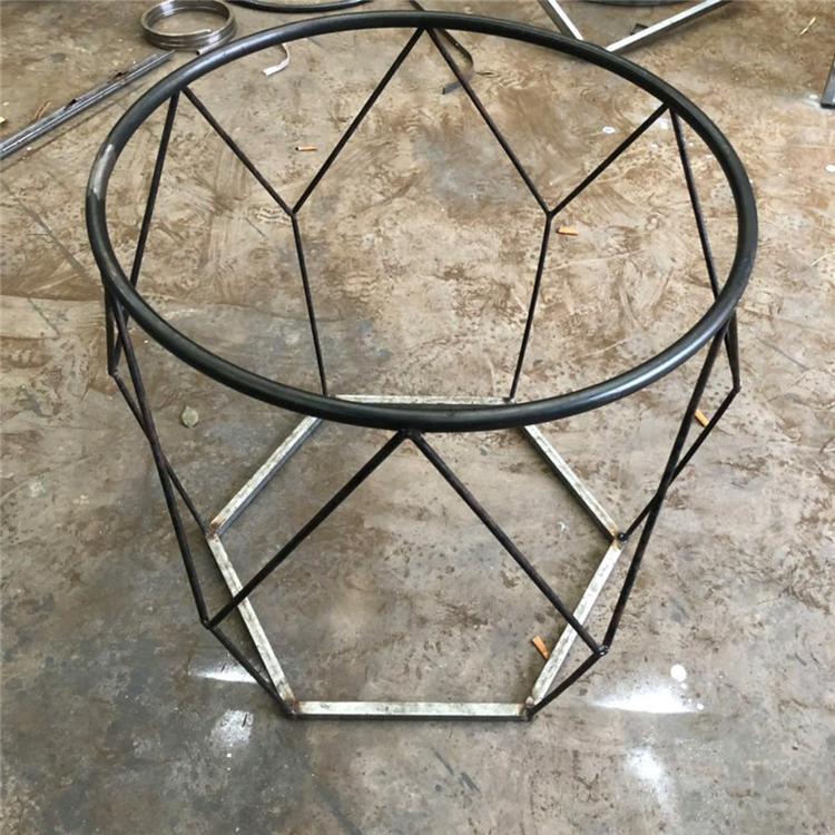 铁艺灯罩厂家铁艺展示架价格铁艺屏风制作厂家铁艺展示架厂家
