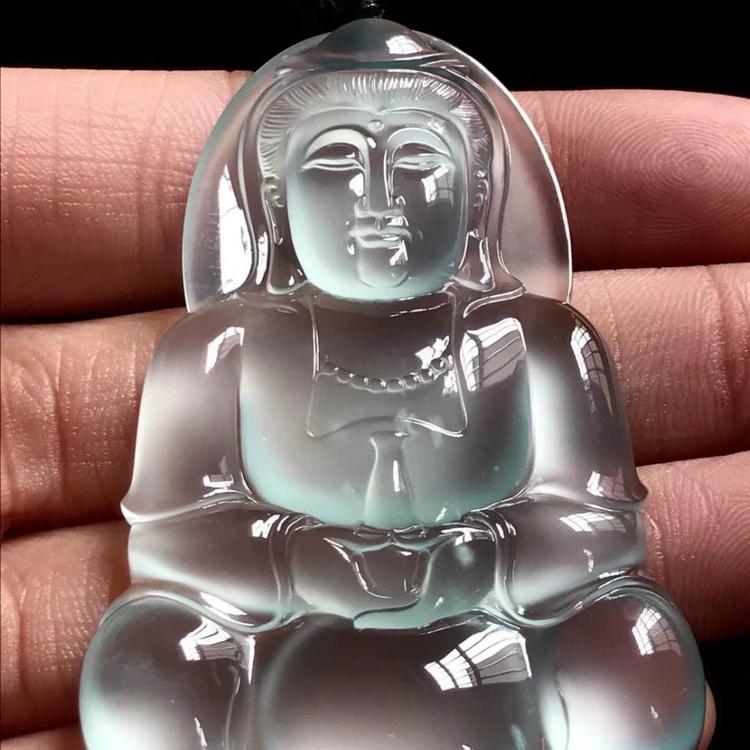 哪里有缅甸翡翠吊坠 A货翡翠 纯天然翡翠 翡翠吊坠 翡翠一手货源 高冰吊坠 玻璃种吊坠 翡翠吊坠哪里便宜 玻璃种观音吊坠 观音吊坠 开脸祥和的观音 开光观音