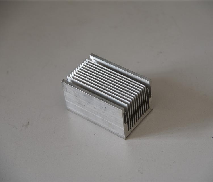 青州变频器散热器厂家 工艺精良电机散热器 变频器散热器厂家
