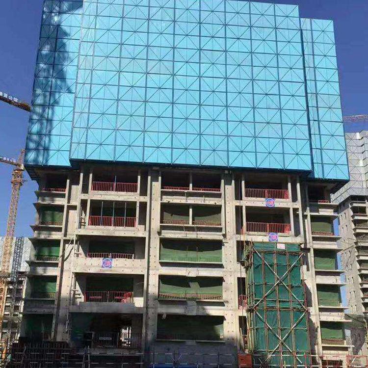云南昆明 爬架网工地施工建筑围网安全防护网 工地施工安全网 钢板网防护网 厂家现货
