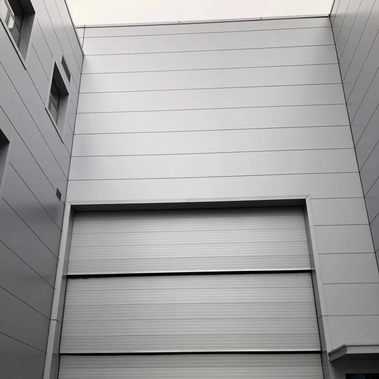 工业提升门厂家 成都工业提升门 产品优良 价格优惠