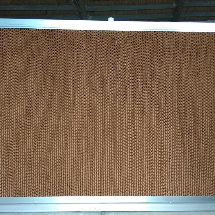 铝合金水帘经销商    青州铝合金水帘价格  金明温控