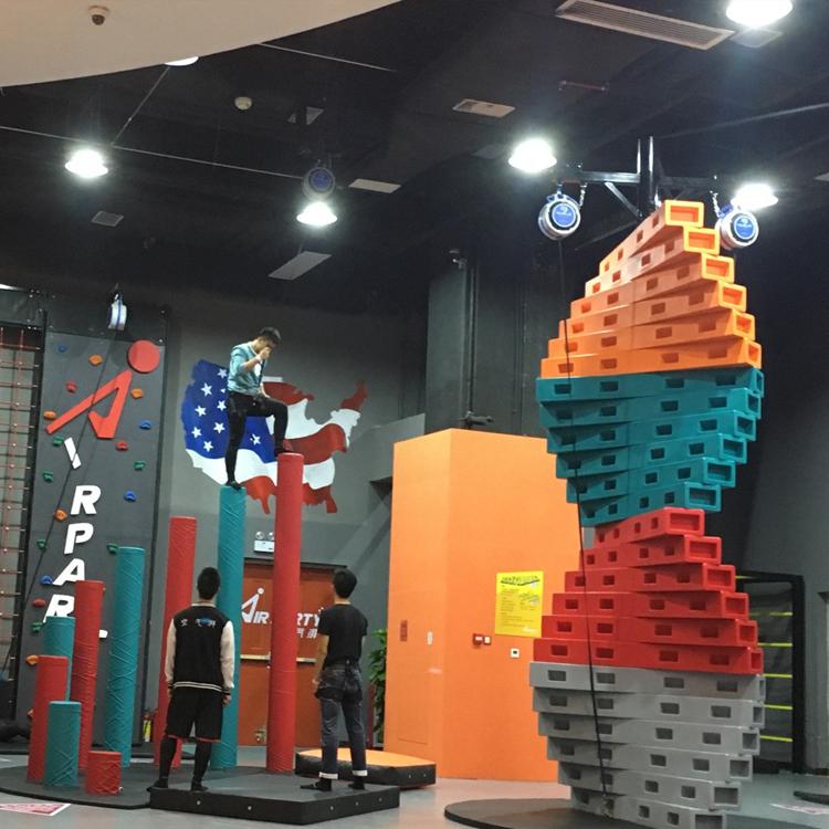大型室内蹦床公园定制价格