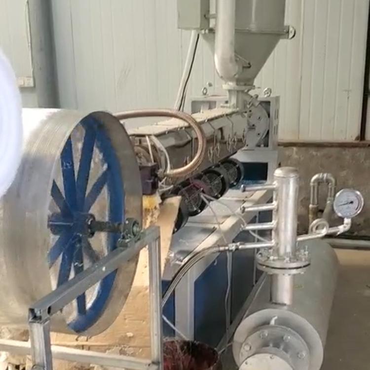 青岛熔喷布设备 熔喷布挤出机 口罩熔喷布机器