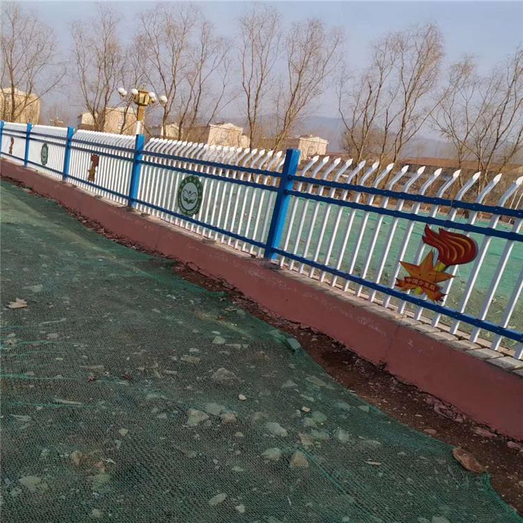 锌钢护栏_现货锌钢栅栏_围墙小区工厂防护护栏_学校隔离镀锌护栏
