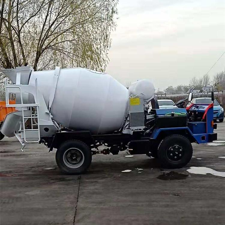 濮阳  现货供应4方履带搅拌车 经久耐用