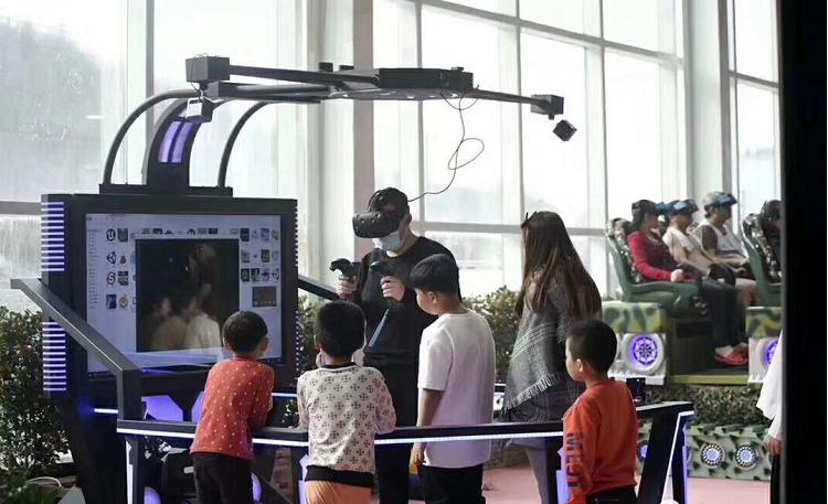 VR行走平台VR行走空间 VR坦克 VR影院 VR家庭影院VR动感影院