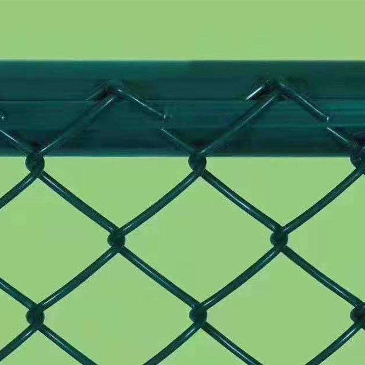 学校足篮球场围栏网定制体育运动场隔离勾花铁丝网围栏球场护栏网