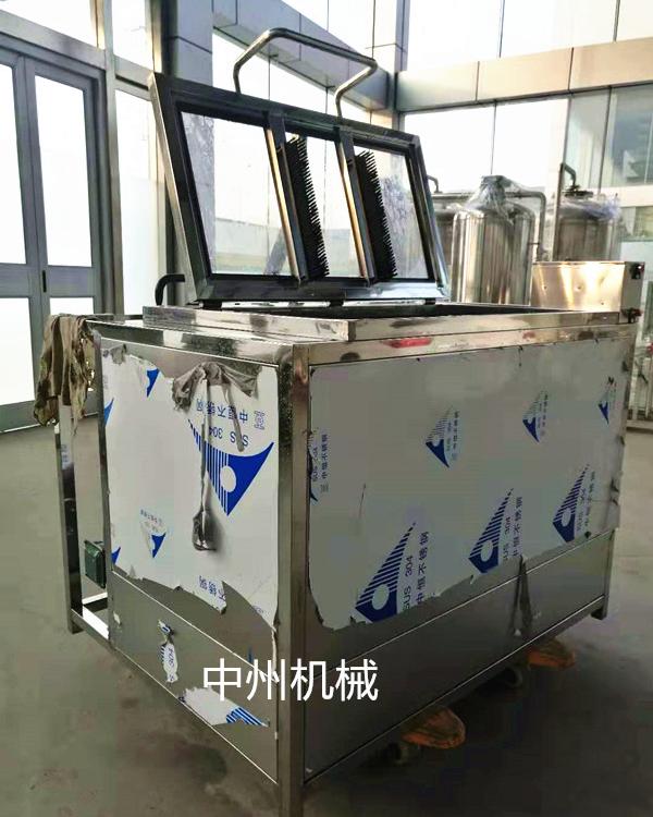 工业刷桶机 刷桶洗桶机械设备 化工周转桶洗桶机 刷桶机生产厂家