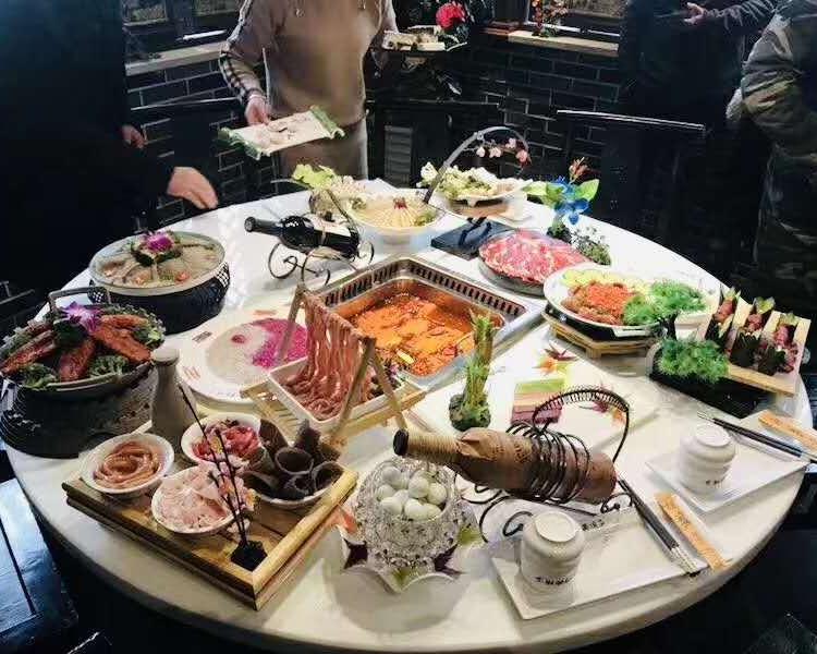 德阳火锅桌子定制   德阳无烟火锅桌厂  德阳无烟火锅桌价格  德阳无烟火锅桌厂家直销