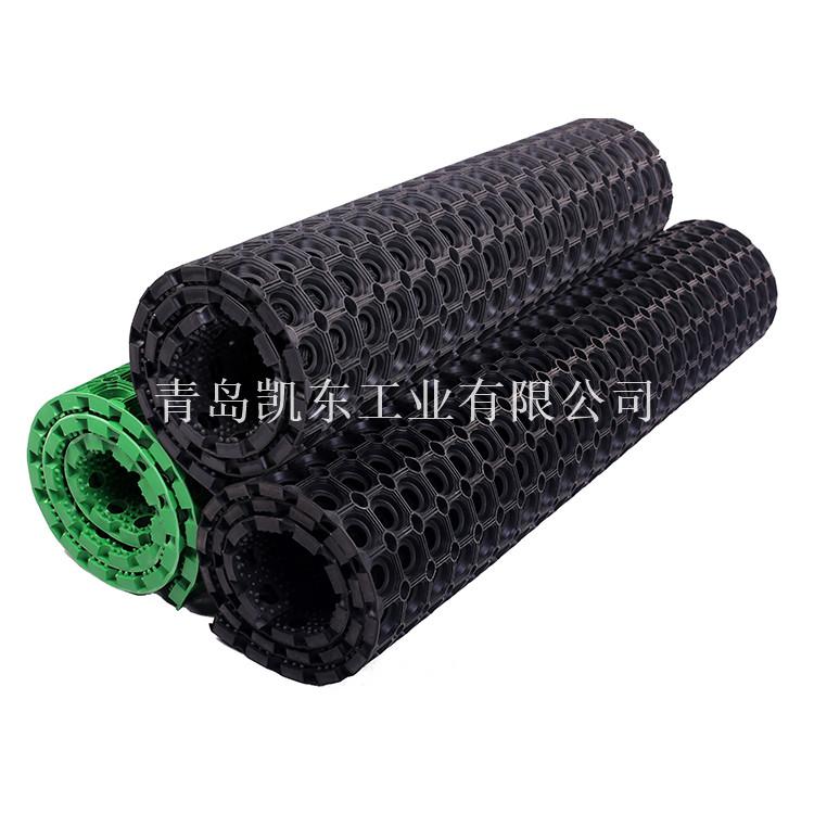 甲板垫_青岛凯东耐磨带孔可拼接船舶垫_船用橡胶防滑垫黑色绿色