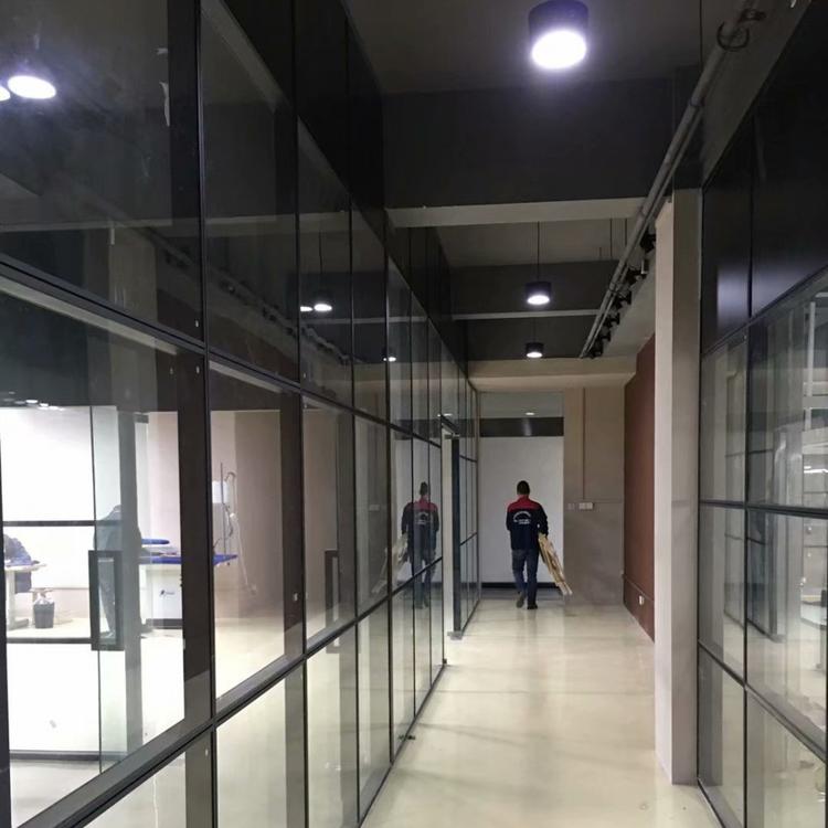 四川广元办公室玻璃隔断厂家广元玻璃隔断墙哪家好广元酒店隔墙移动屏风卫生间隔断