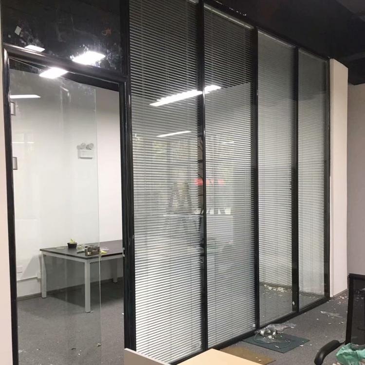 成都玻璃隔断墙成都厂家直销 办公室钢化玻璃高隔断屏风成都美思源 铝合金百叶隔断墙