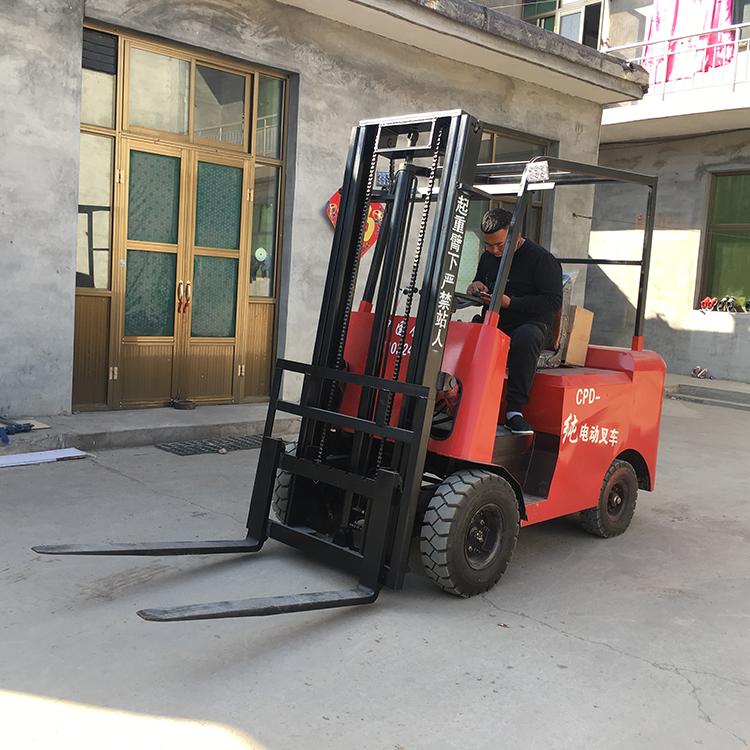 新能源电动叉车  四轮平衡重式电动叉车