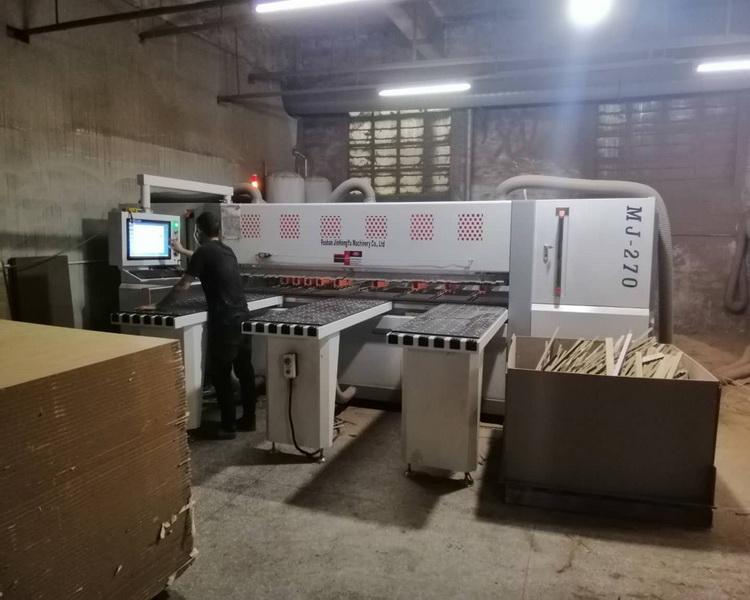 定制家具开料电脑开料锯锯切带优化自动打印标签女工可操作