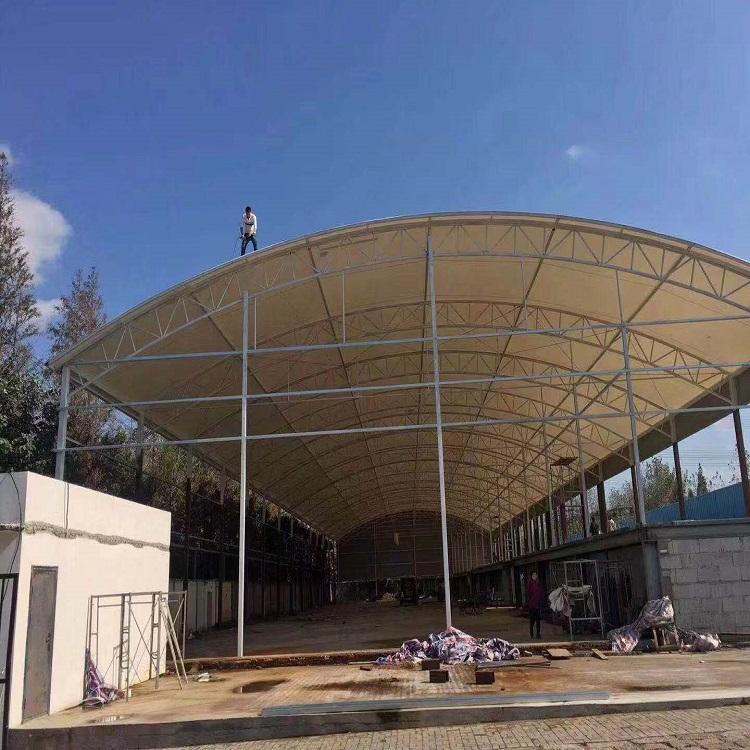 靖江加工膜结构推拉棚抗冲击性