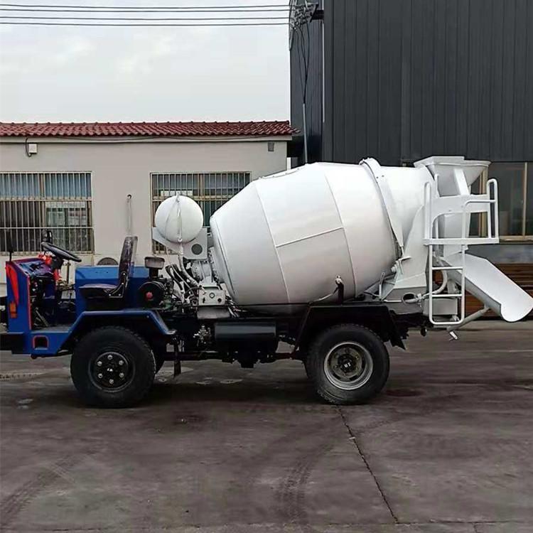 山东加工定制小容量小型履带搅拌车价格合适量大从优
