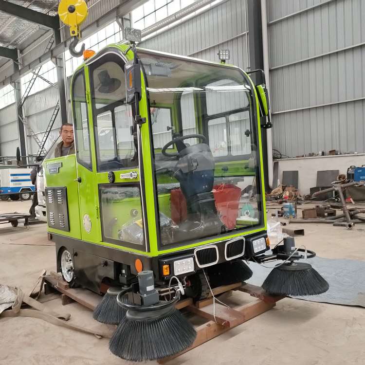 珠海加工驾驶式扫路车操作简单
