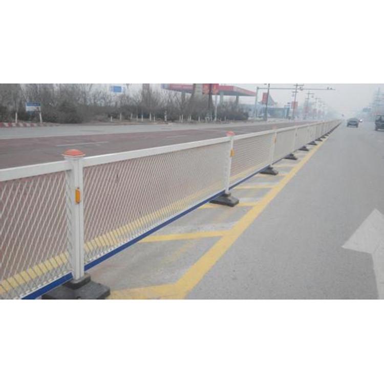 德州公路护栏  道路护栏    市政护栏加工