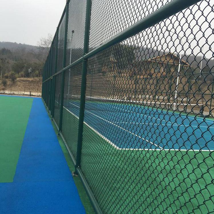 云南省  球场围栏 篮球场防护围栏 定制体育场勾花围网学校球场围栏