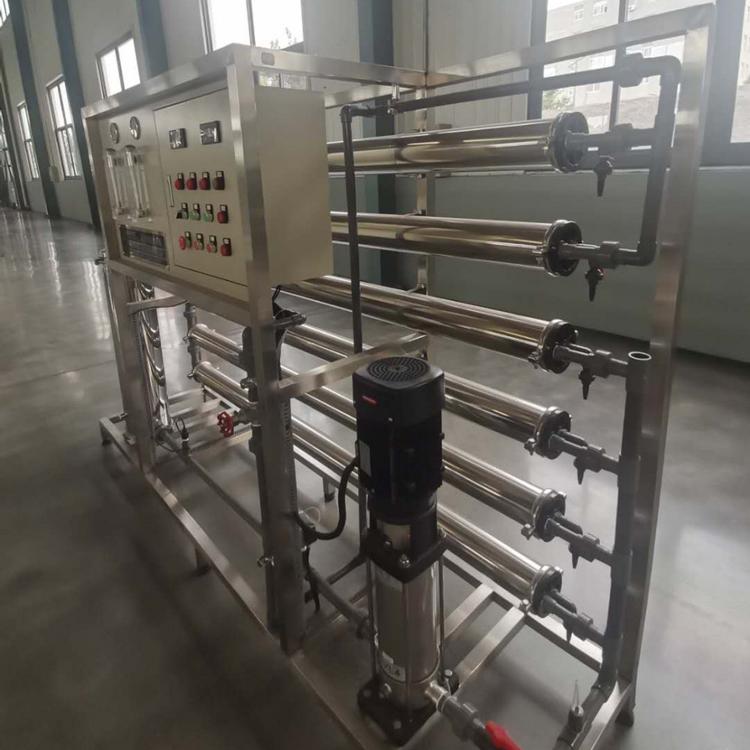 不锈钢材质反渗透设备供应商  不锈钢材质反渗透设备定做  3T不锈钢材质反渗透设备  山东不锈钢材质反渗透设备厂家