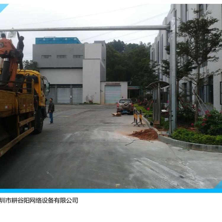 太阳能监控立杆 风力立杆  监控立杆 八角立杆厂家直销