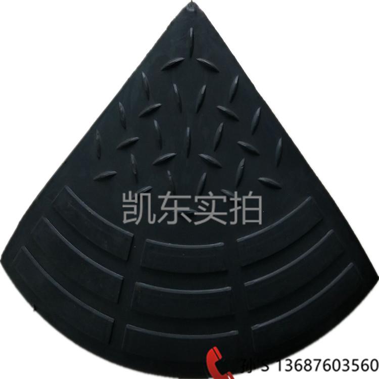 橡胶路沿坡 青岛凯东台阶垫 阶梯垫150H