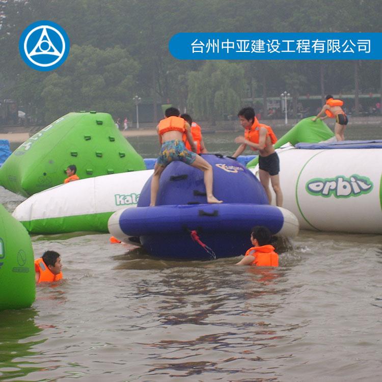 塑料浮筒水上平台 中亚水上工程 水上乐园浮筒厂家