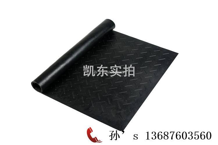 小猪保温垫_ 青岛凯东小猪取暖垫_母猪产床垫