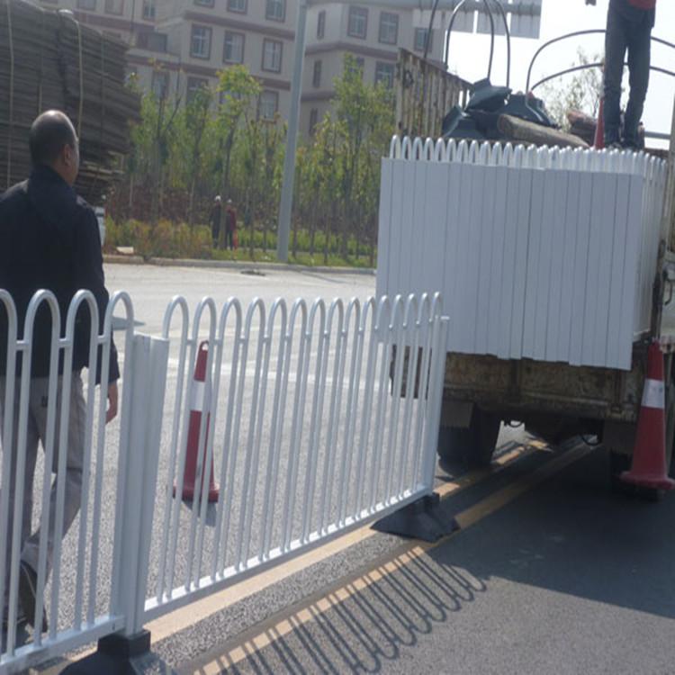 山东道路围栏  市政护栏  公路防护栏出售