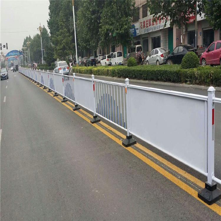 济宁防撞护栏  隔离围栏  城市道路护栏批发 价格实惠