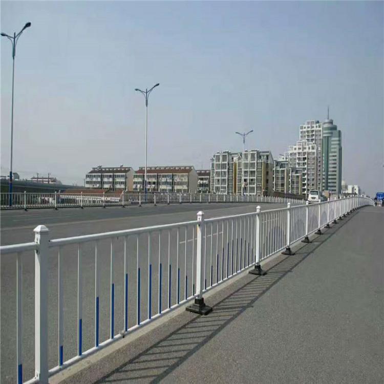 山东道路护栏  公路护栏  道路防护栏订购 支持发货