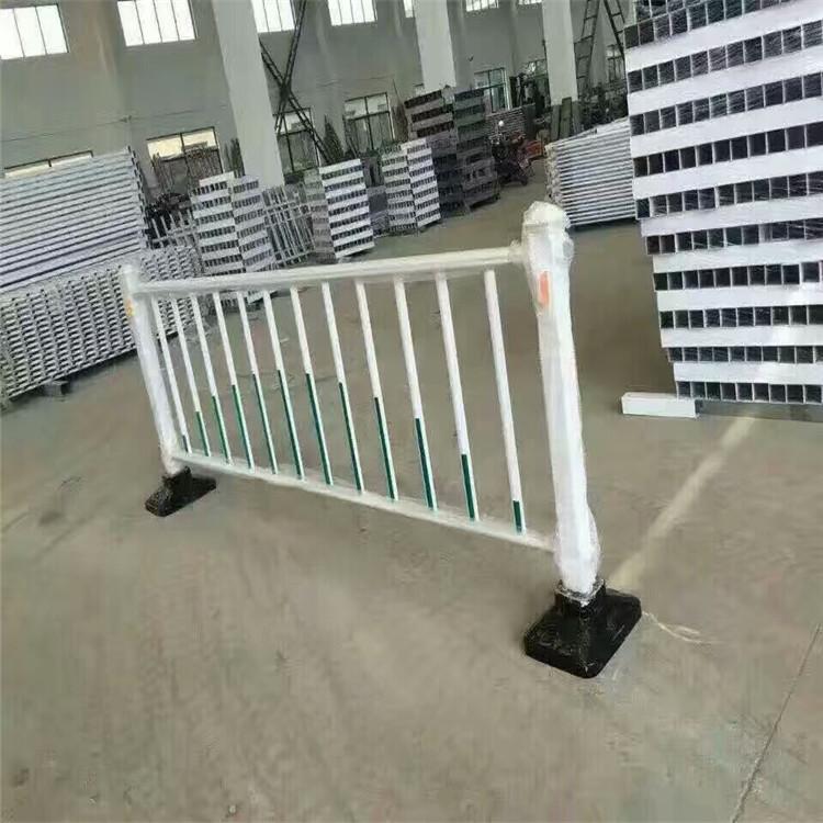 济宁防撞护栏  隔离围栏  城市道路护栏加工 支持发货