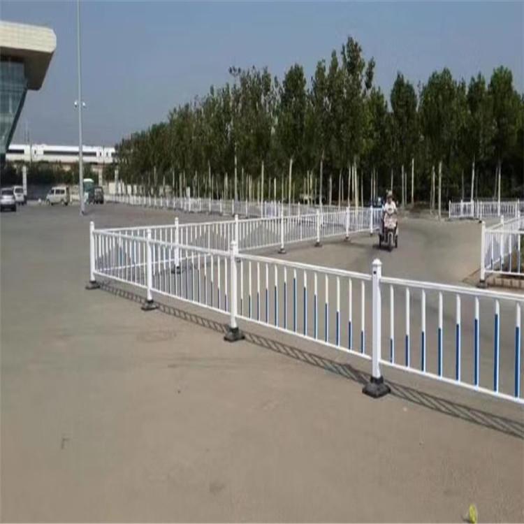 江苏道路护栏  公路护栏  道路防护栏供应商 价格实惠
