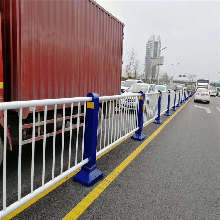 河北防撞护栏  隔离围栏  城市道路护栏出售