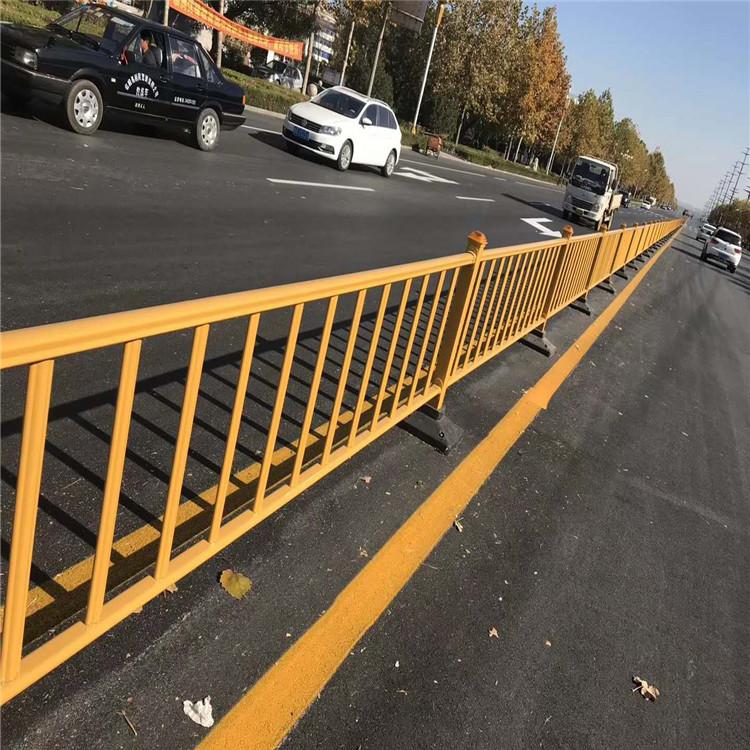 菏泽道路围栏  市政护栏  公路防护栏加工 量大价优