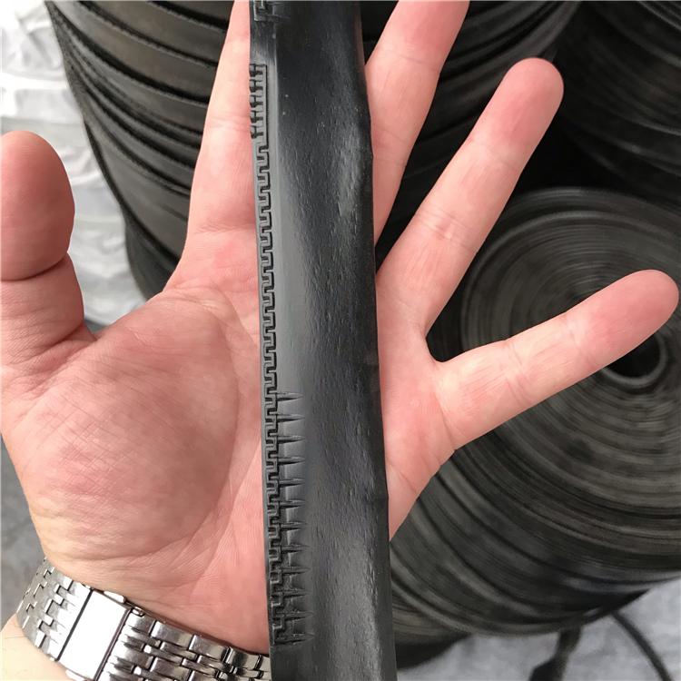 大棚灌溉滴灌带 滴灌带批发商 销量好滴灌带厂家